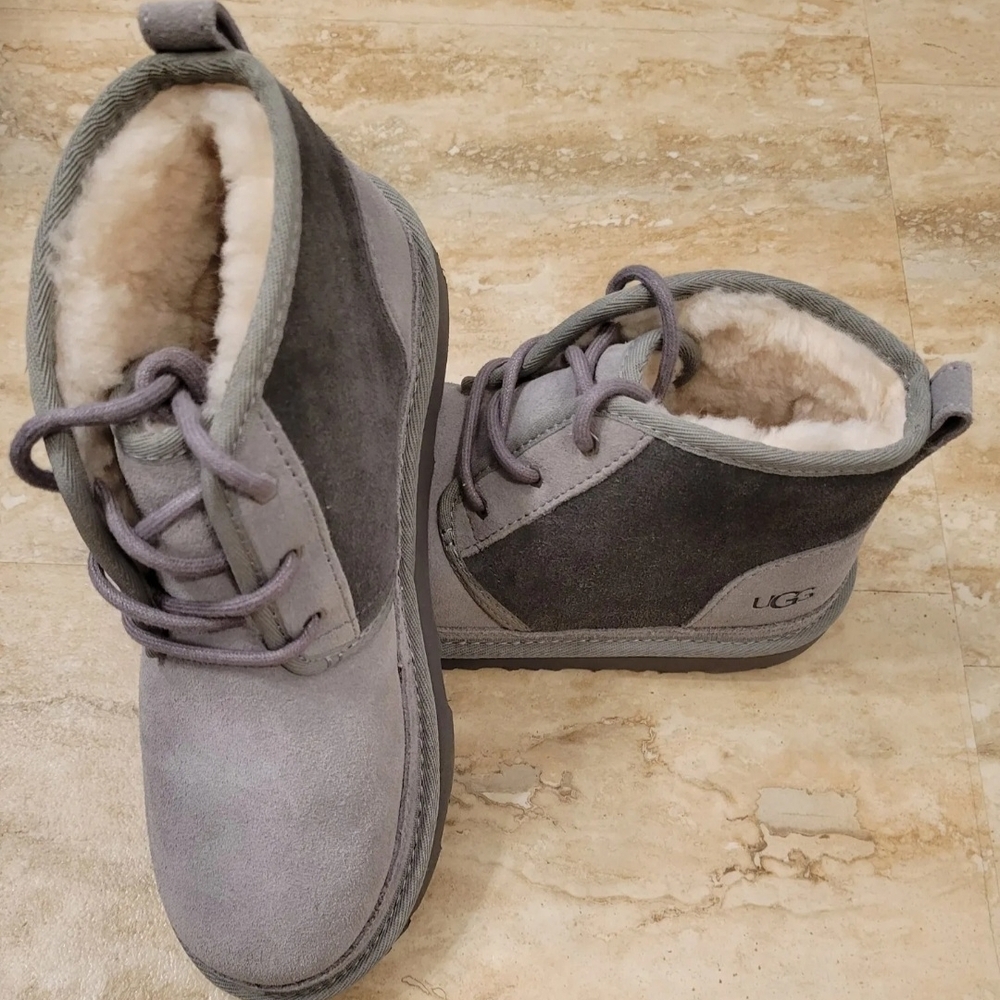 Youth UGG Two-Tone Gray Neumell II Boots